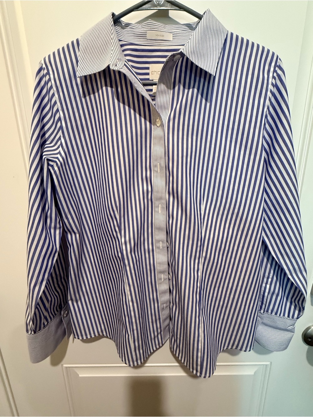 Button-Down Chico women’s blue  and White Stripe Shirt NO IRON